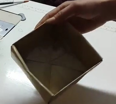 Hướng dẫn gập hộp quà đựng bằng giấy chống nước